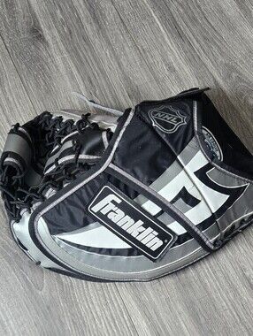 Franklin NHL GC 1300 SX Pro Street Hockey Goalie Catch Glove 12" Black/Silver